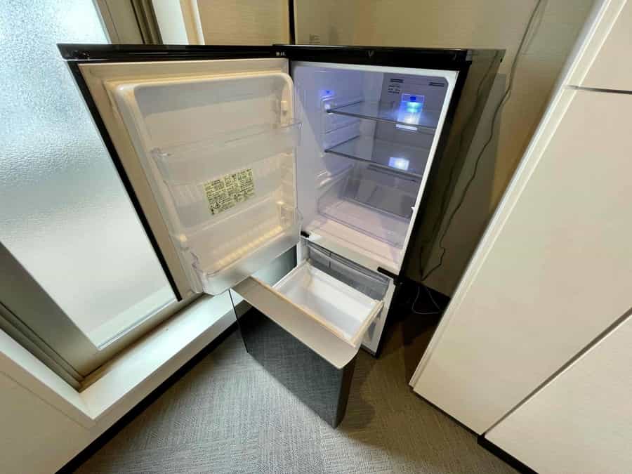 【キッチンにある冷蔵庫もご自由にお使いください※飲み物等の残置は禁止】 - ザ・パークハビオ新宿 屋上スペースの写真