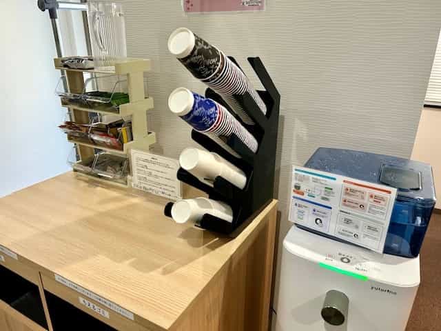 【2Fにドリンクコーナーございます。】