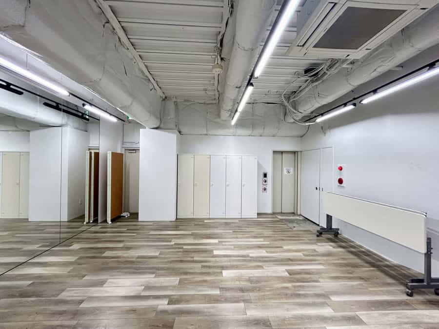 【着替え用にロッカーやパーテーションを完備しています!】 - TIME SHARING 渋谷 VORT渋谷桜丘 2Bの写真