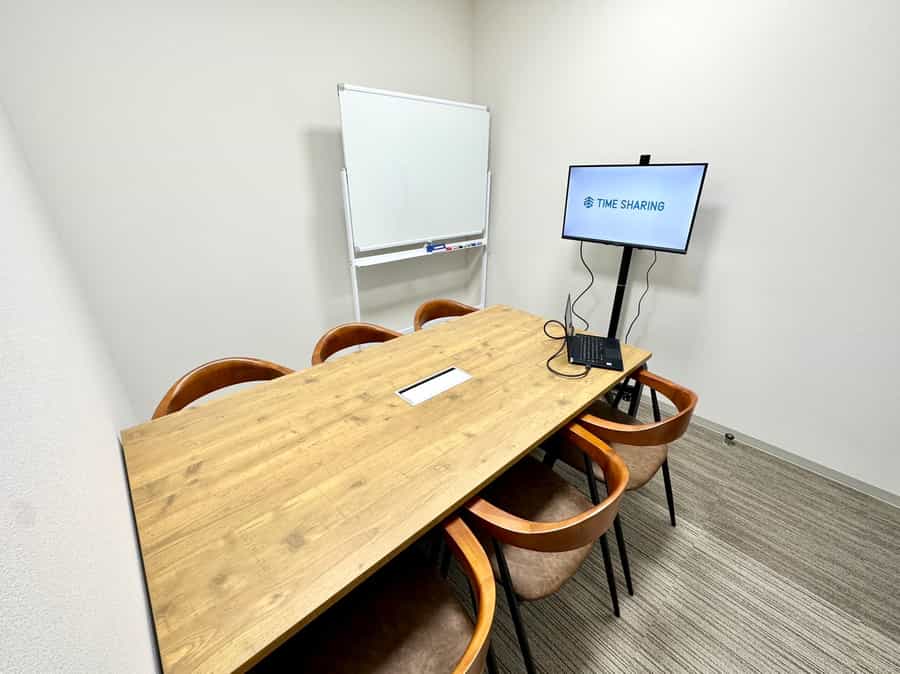 【55インチモニターをご用意しています】 - TIME SHARING 新大阪プライムタワー Room Cの写真