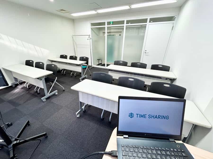 【司会台からは全体が見渡せます】 - TIME SHARING 飯田橋 第一勧銀稲垣ビル 2Aの写真