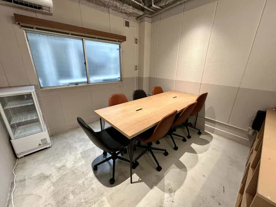 【錦糸町駅より徒歩4分!好立地な会議室です♪】 - 錦糸町 ロジコーヒー、 Meeting Roomの写真