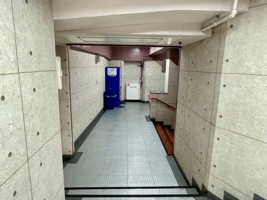 【通路の奥までお進みください】 - TIME SHARING 赤羽 IMBオフィス512の写真