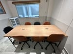【対面で着席できるので、会議や打ち合わせにオススメです】 - 錦糸町 ロジコーヒー、 Meeting Roomの写真
